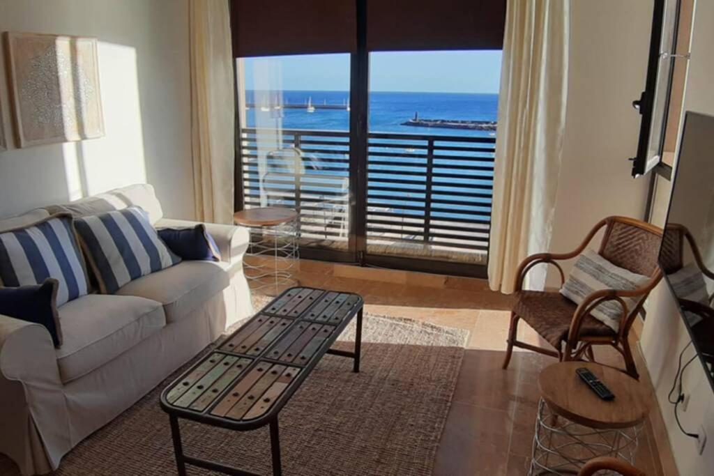 Fee4Me: First Line Luxury Apartment Arrecife  Bagian luar foto