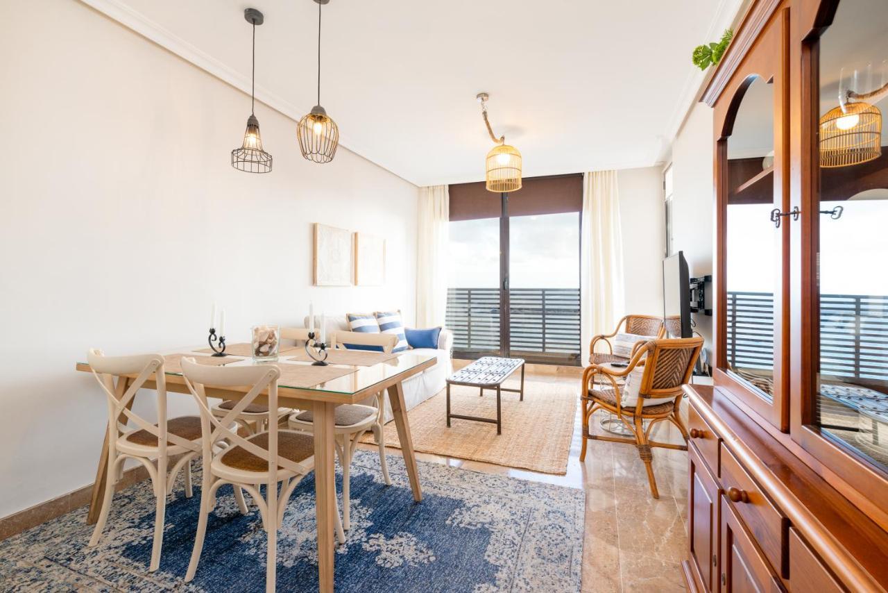 Fee4Me: First Line Luxury Apartment Arrecife  Bagian luar foto