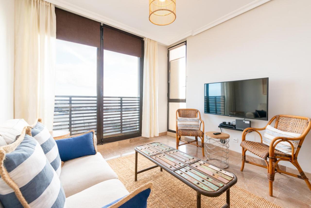 Fee4Me: First Line Luxury Apartment Arrecife  Bagian luar foto