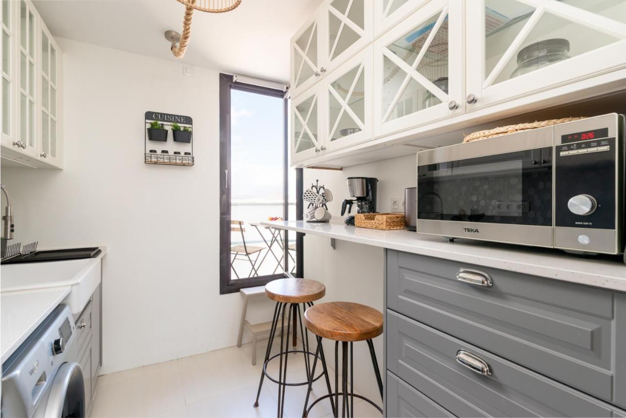 Fee4Me: First Line Luxury Apartment Arrecife  Bagian luar foto