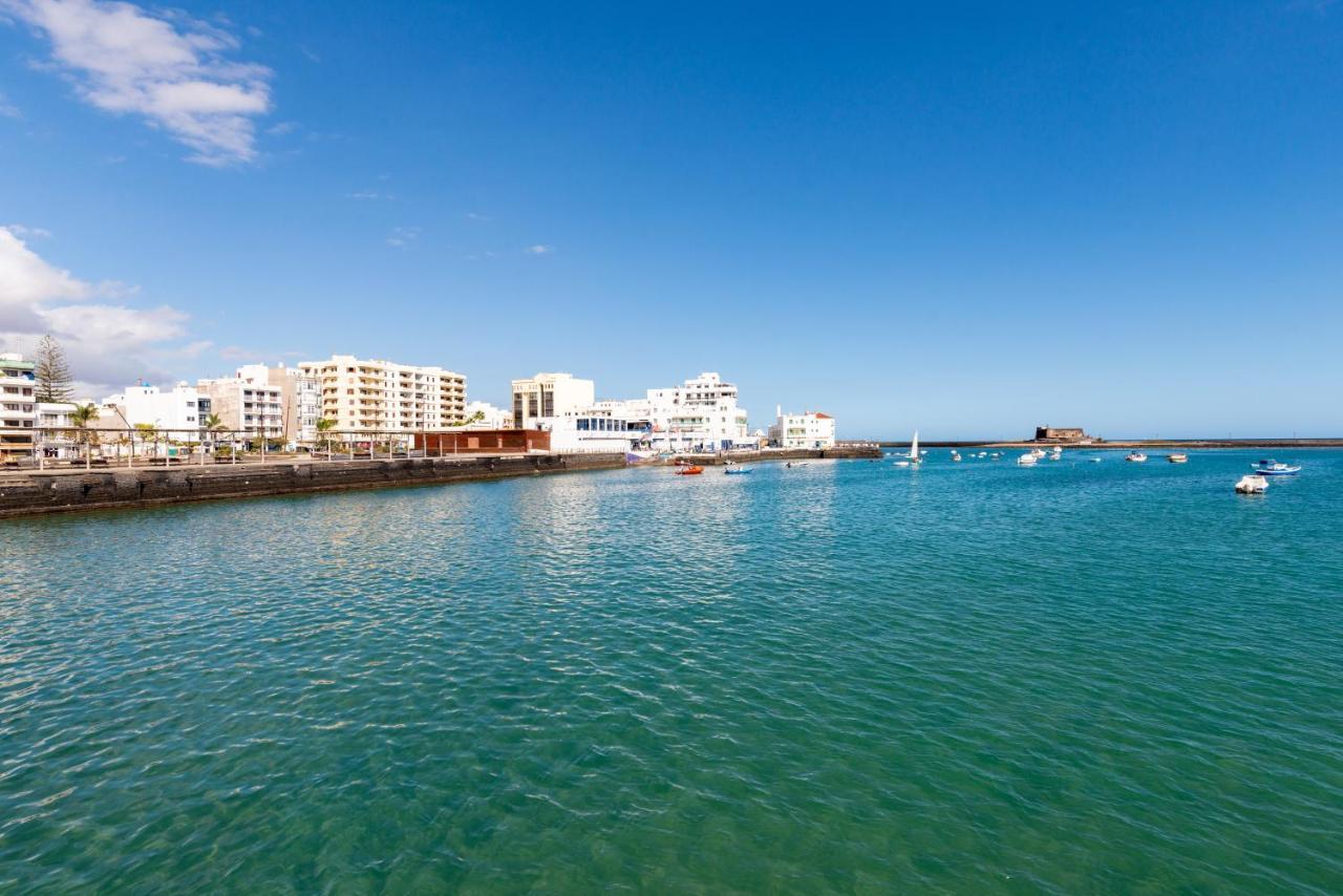 Fee4Me: First Line Luxury Apartment Arrecife  Bagian luar foto